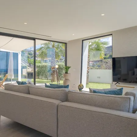 Luxury Diamond House By Madeira Villa