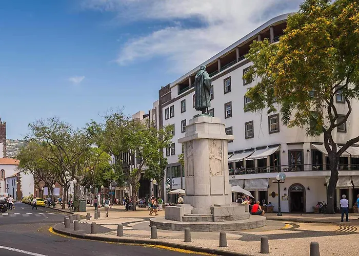 Luxury Diamond House By Madeira