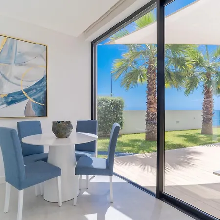 Luxury Diamond House By Madeira